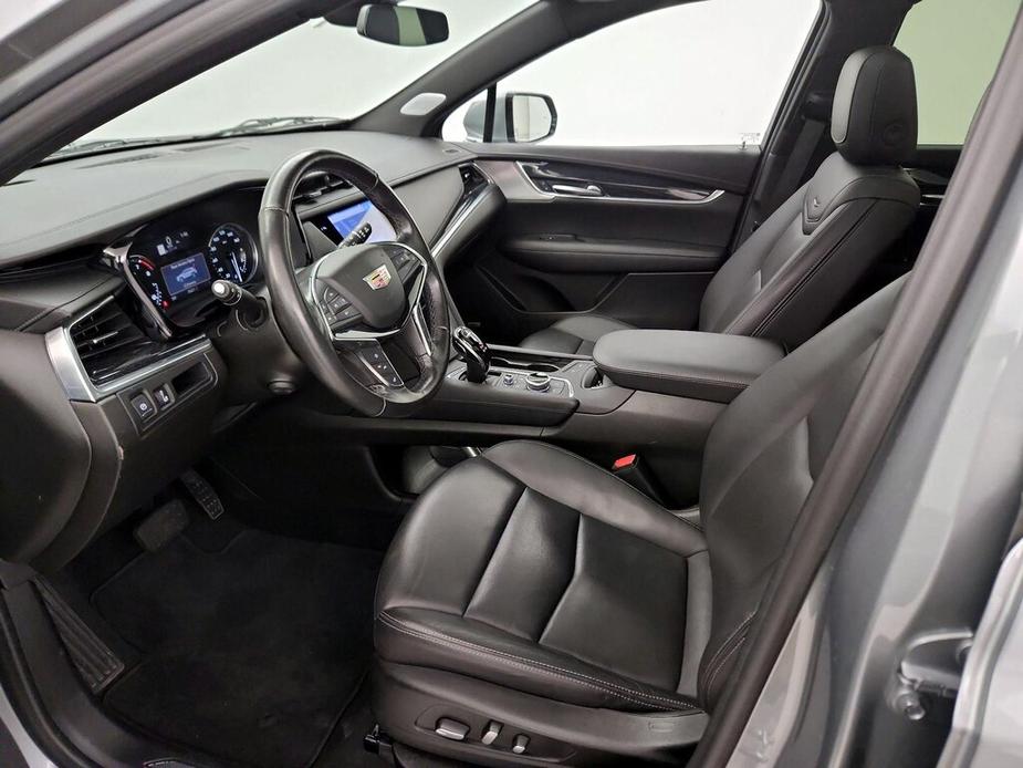 used 2023 Cadillac XT5 car, priced at $32,998