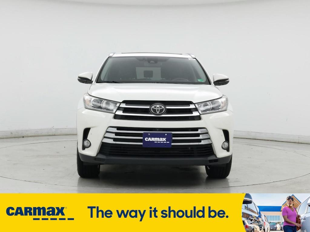 used 2018 Toyota Highlander car, priced at $24,998