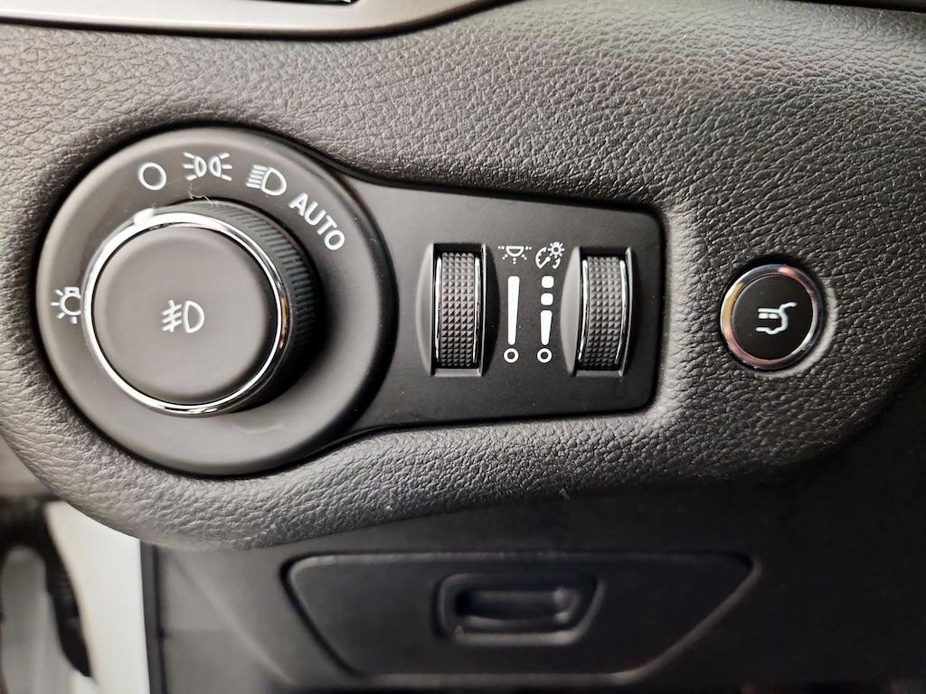 used 2020 Jeep Cherokee car, priced at $21,998