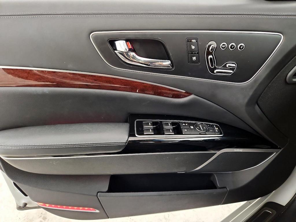 used 2015 Kia K900 car, priced at $23,998