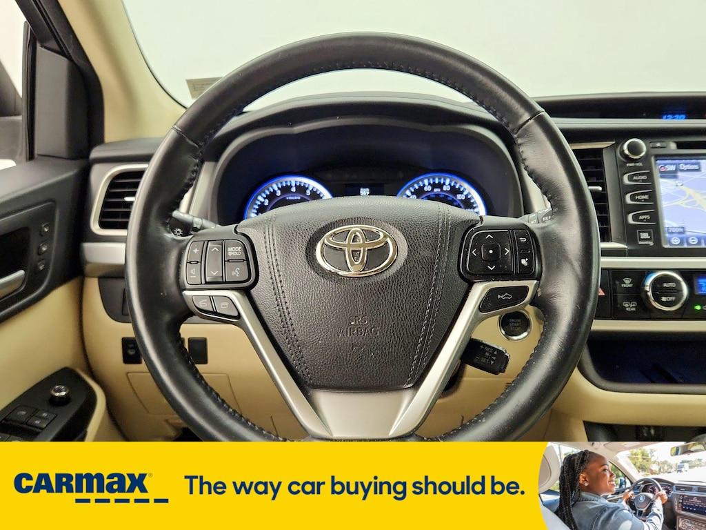 used 2015 Toyota Highlander car, priced at $28,998