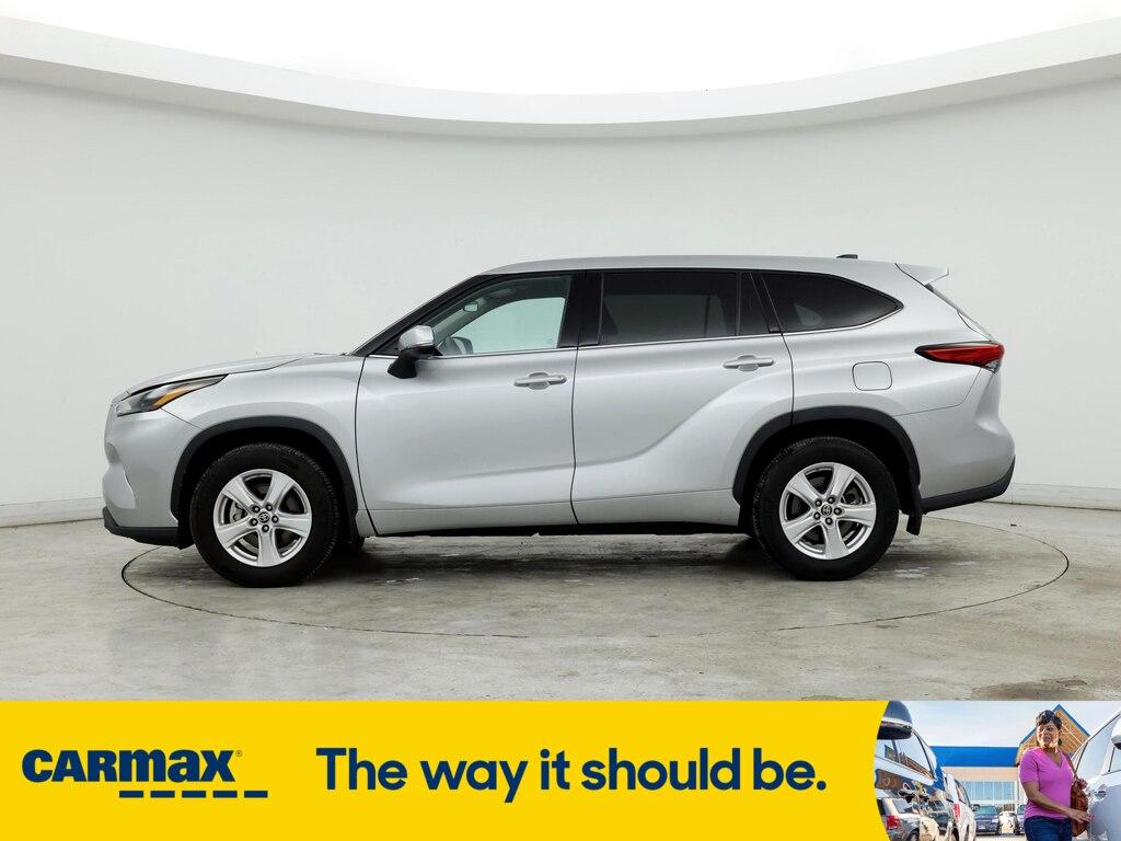 used 2022 Toyota Highlander car, priced at $29,998