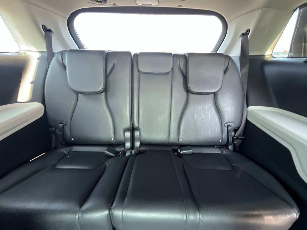 used 2024 Kia Carnival car, priced at $35,953