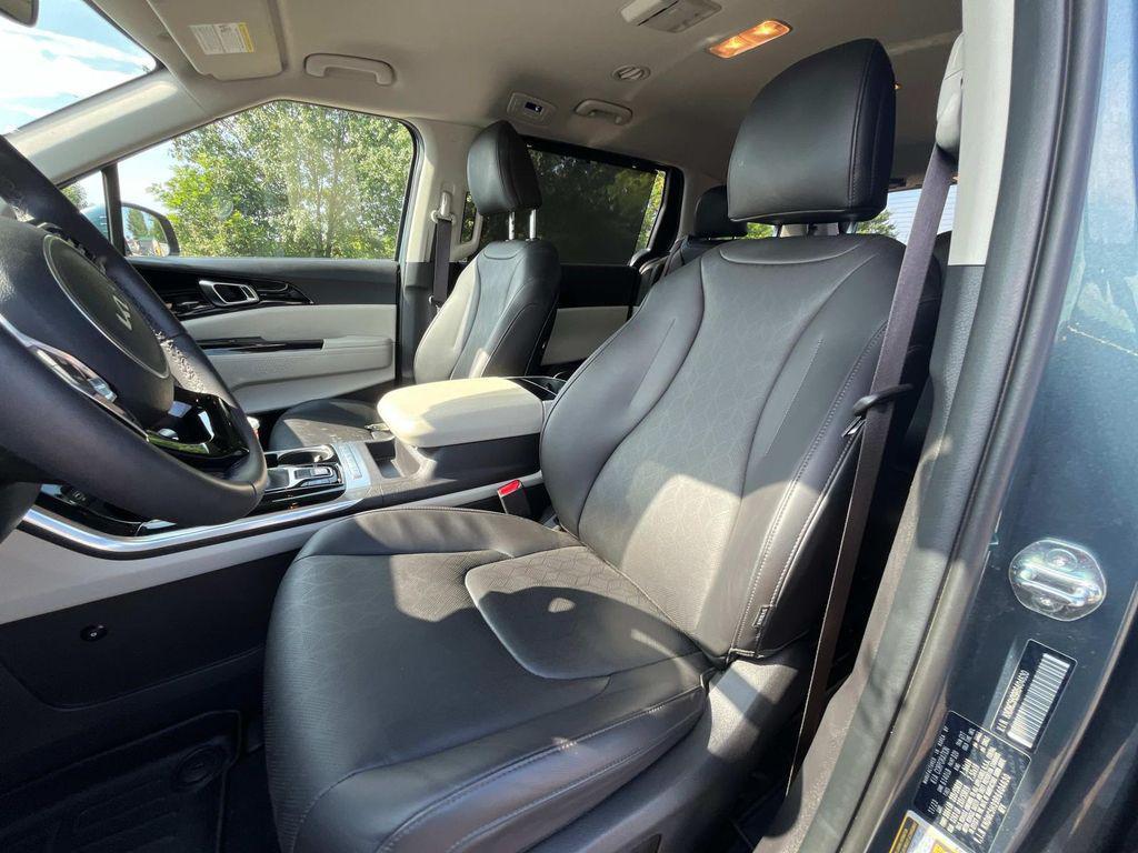 used 2024 Kia Carnival car, priced at $35,953