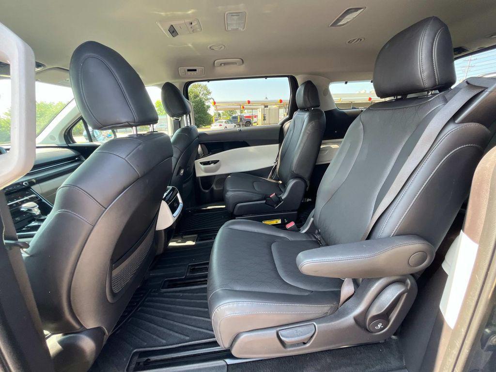 used 2024 Kia Carnival car, priced at $35,953