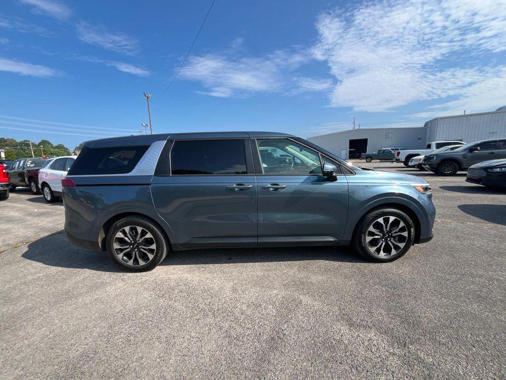 used 2024 Kia Carnival car, priced at $35,953
