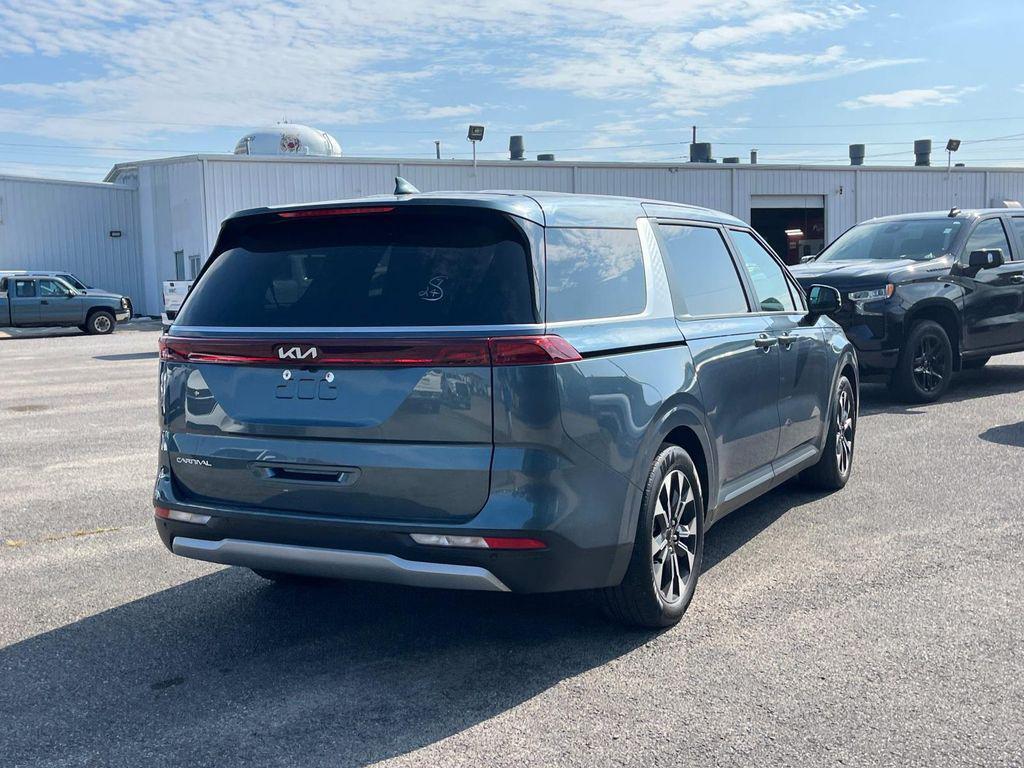 used 2024 Kia Carnival car, priced at $35,953