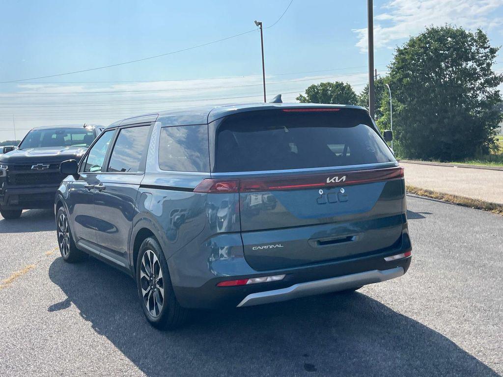 used 2024 Kia Carnival car, priced at $35,953