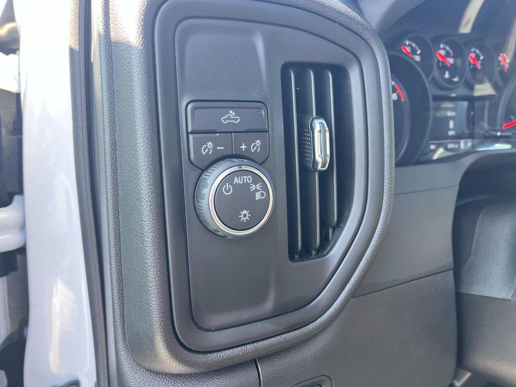 used 2025 Chevrolet Silverado 1500 car, priced at $39,689