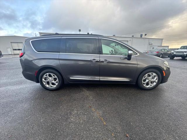 used 2022 Chrysler Pacifica car, priced at $27,812