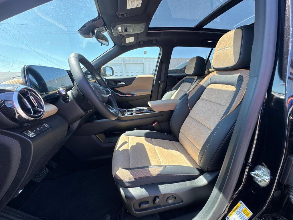 new 2025 Chevrolet Equinox car, priced at $35,991