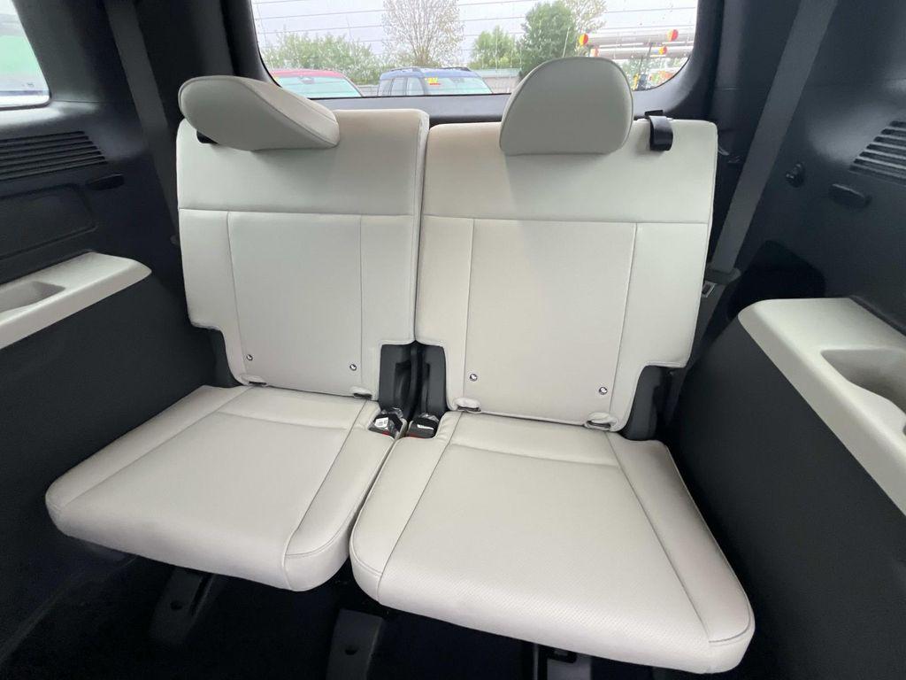 used 2025 Hyundai Santa Fe car, priced at $33,915