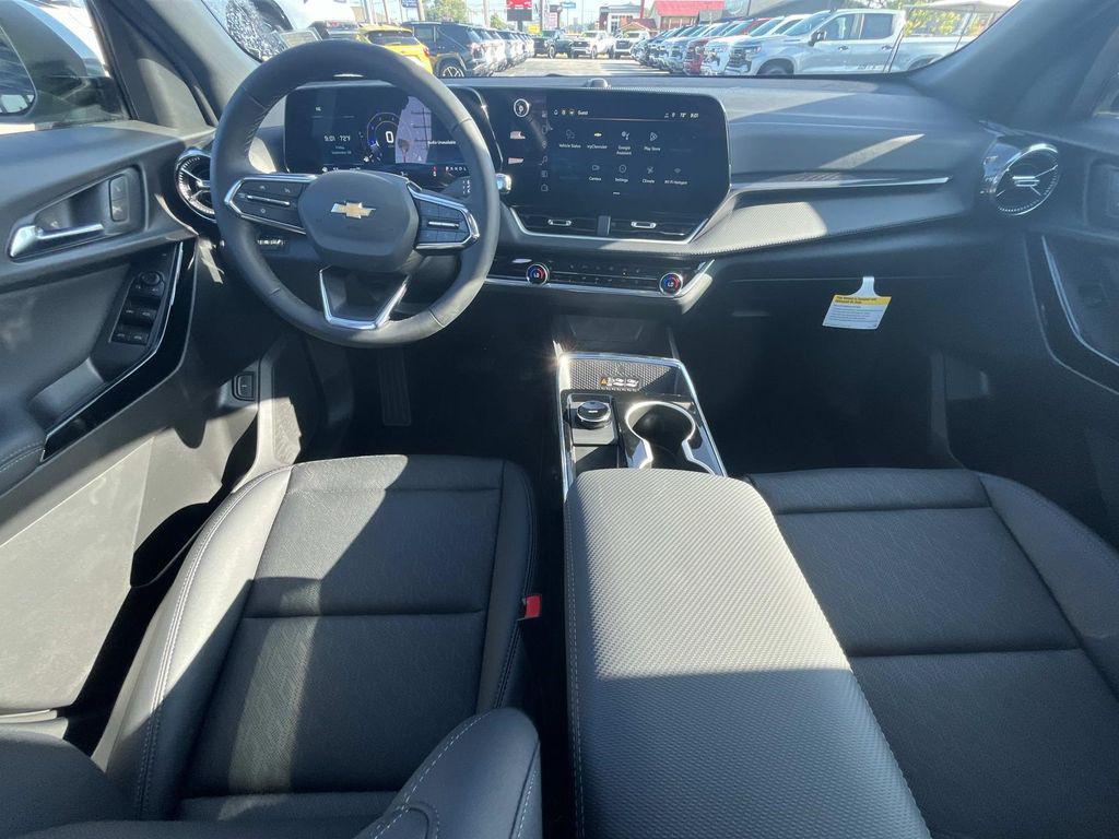 new 2026 Chevrolet Equinox car, priced at $35,135