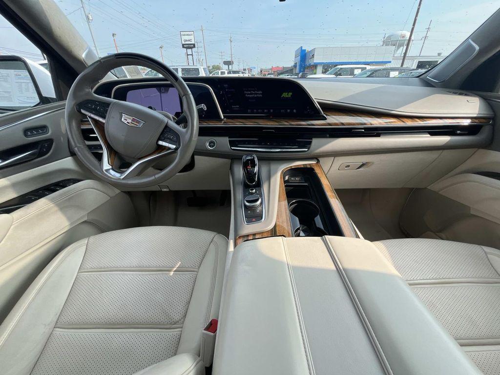 used 2022 Cadillac Escalade ESV car, priced at $56,934