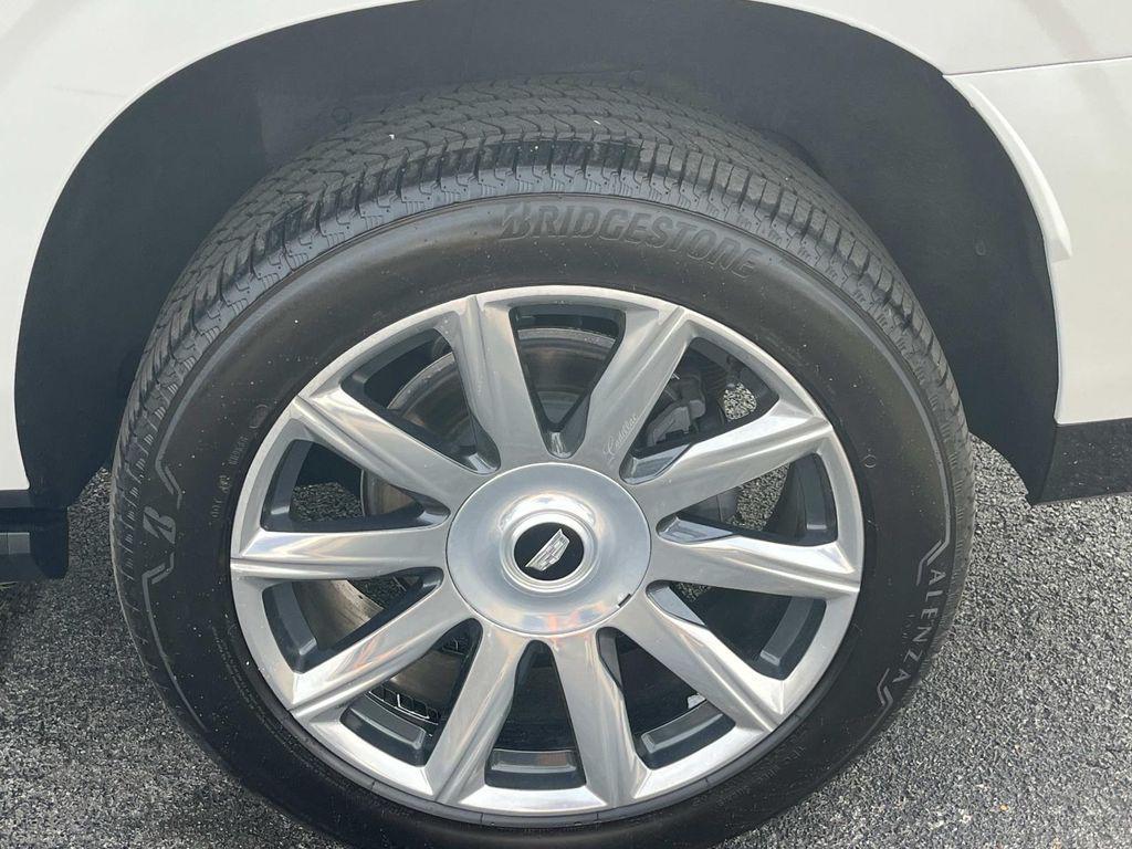 used 2022 Cadillac Escalade ESV car, priced at $56,934