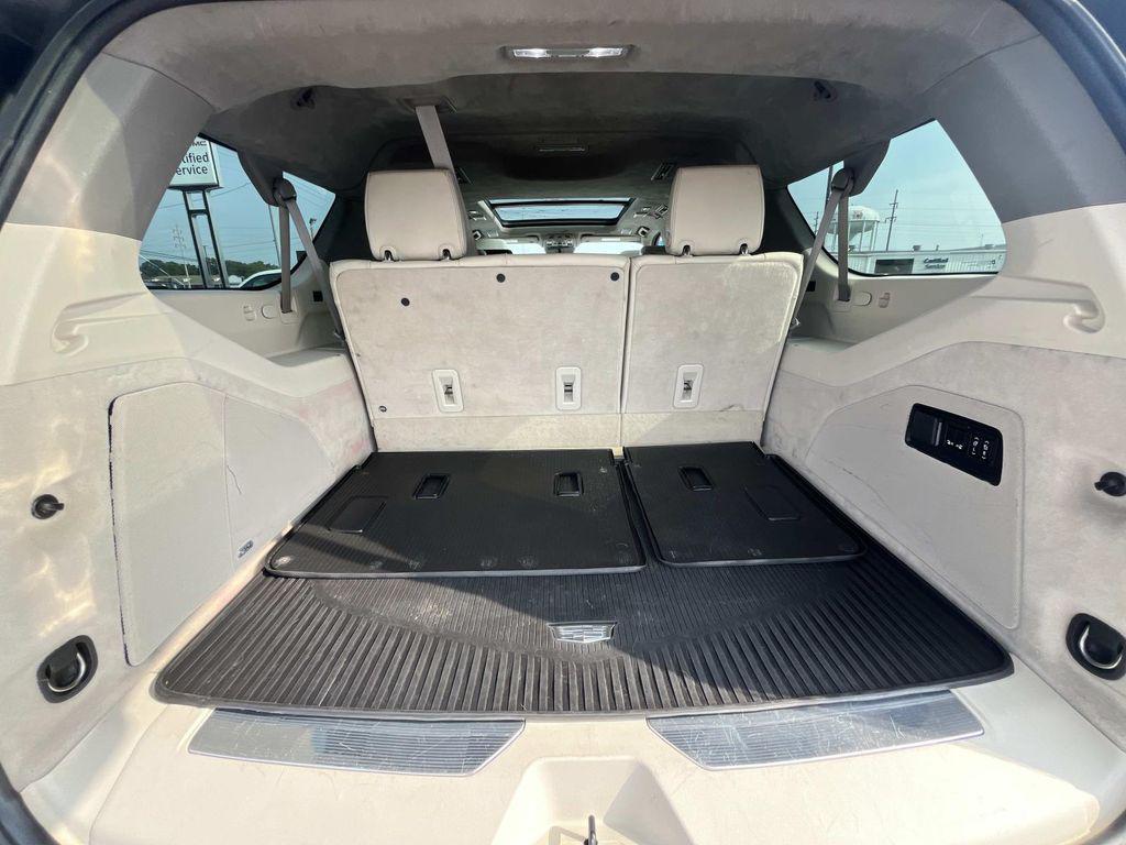 used 2022 Cadillac Escalade ESV car, priced at $56,934