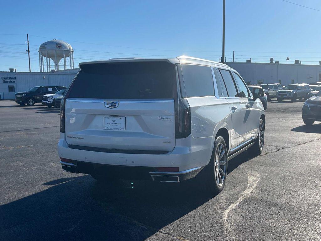 used 2022 Cadillac Escalade ESV car, priced at $56,934