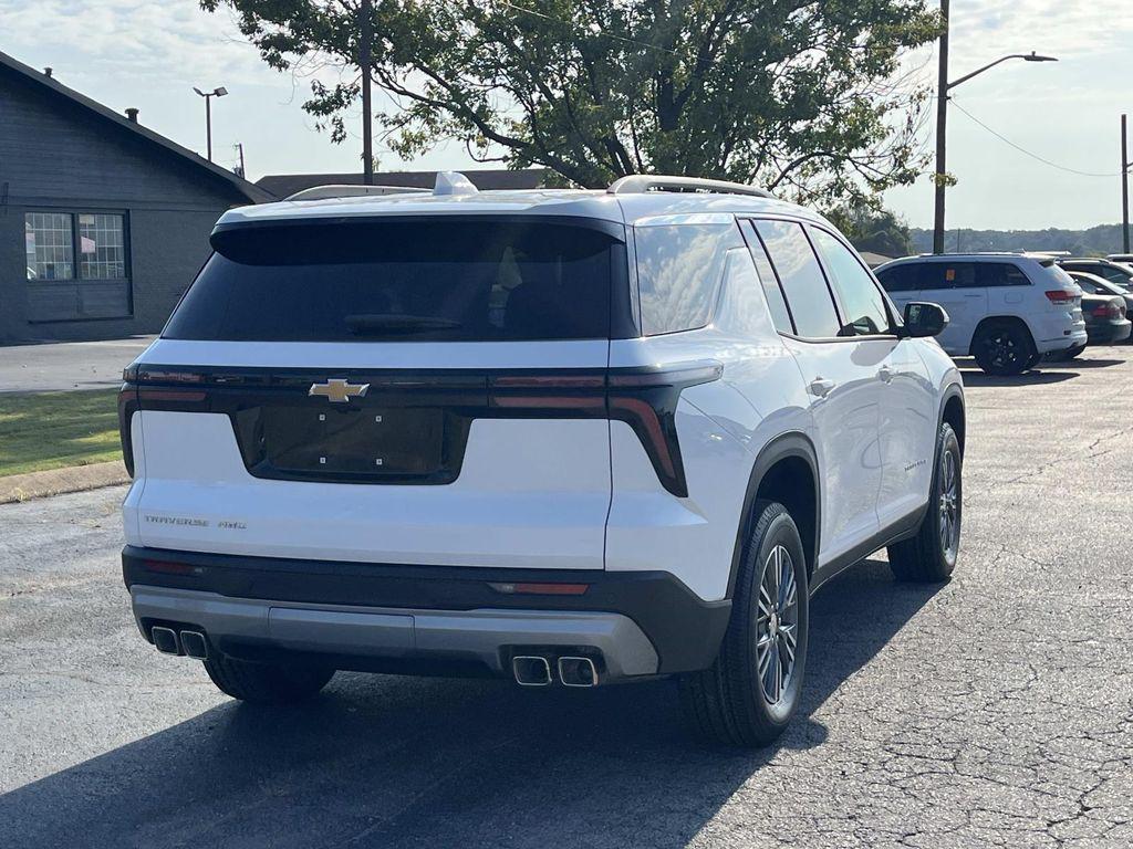 new 2026 Chevrolet Traverse car, priced at $42,695