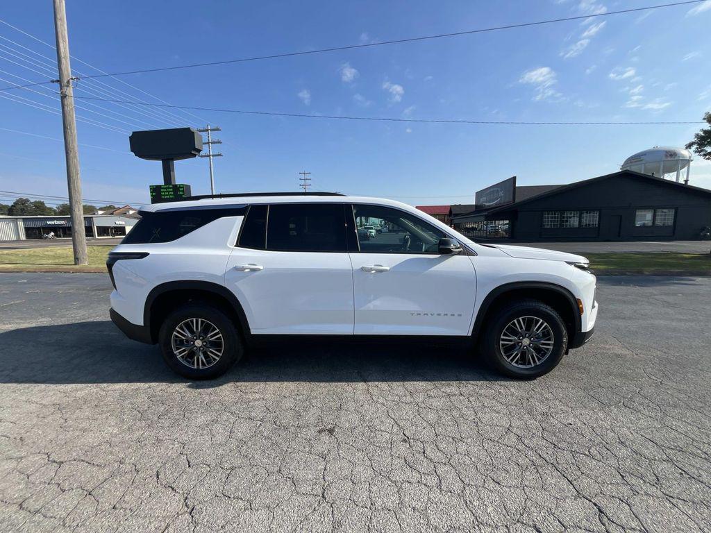 new 2026 Chevrolet Traverse car, priced at $42,695