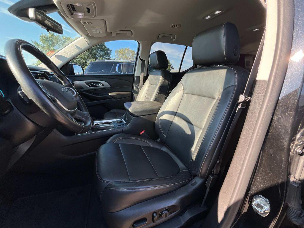 used 2020 Chevrolet Traverse car, priced at $23,981