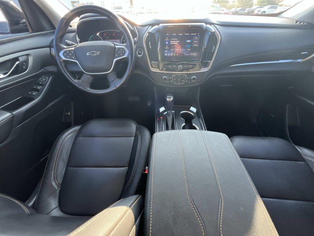 used 2020 Chevrolet Traverse car, priced at $23,981