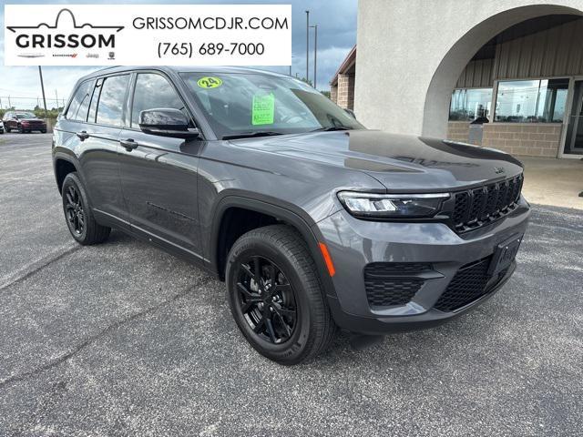 used 2024 Jeep Grand Cherokee car, priced at $37,087