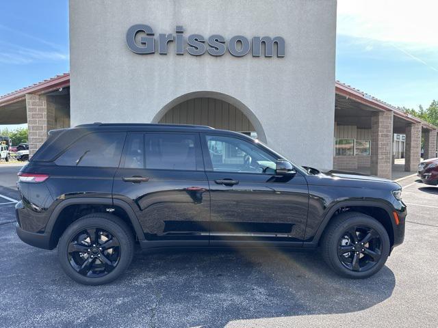 new 2024 Jeep Grand Cherokee car, priced at $53,733