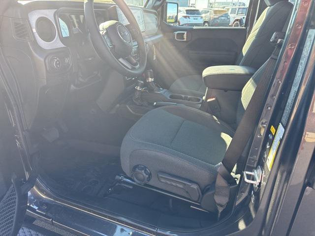 new 2026 Jeep Gladiator car, priced at $51,567