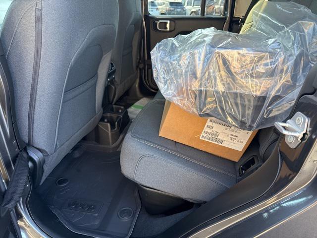 new 2026 Jeep Gladiator car, priced at $51,567