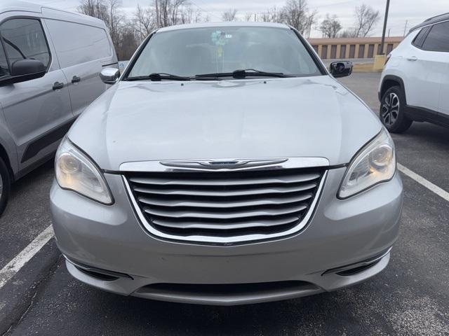 used 2012 Chrysler 200 car