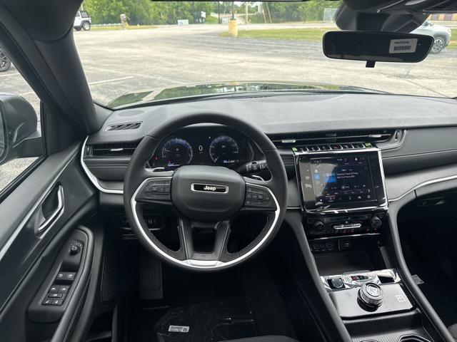 new 2025 Jeep Grand Cherokee L car, priced at $44,641