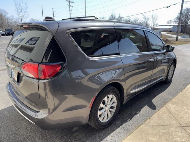 used 2017 Chrysler Pacifica car, priced at $11,994