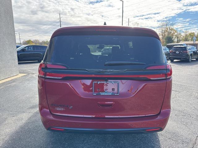 new 2026 Chrysler Pacifica car, priced at $48,274