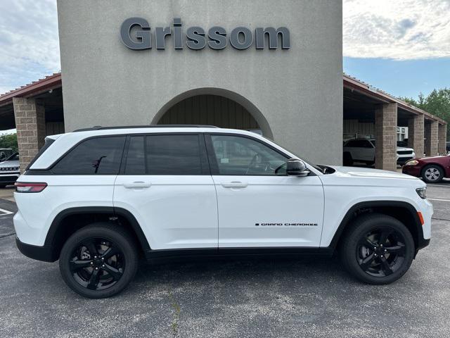 new 2024 Jeep Grand Cherokee car, priced at $46,911