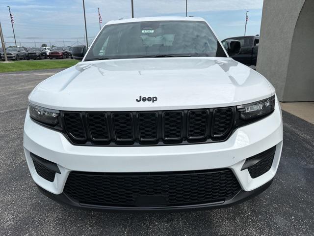 new 2024 Jeep Grand Cherokee car, priced at $46,911