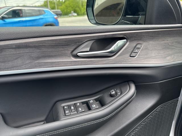new 2025 Jeep Grand Cherokee L car, priced at $53,049