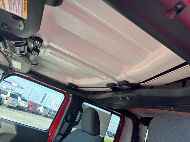new 2025 Jeep Gladiator car, priced at $49,930