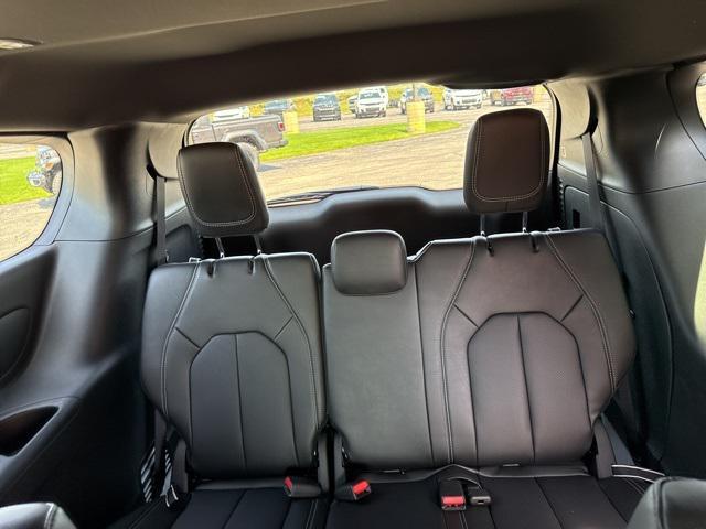 new 2025 Chrysler Pacifica car, priced at $44,797