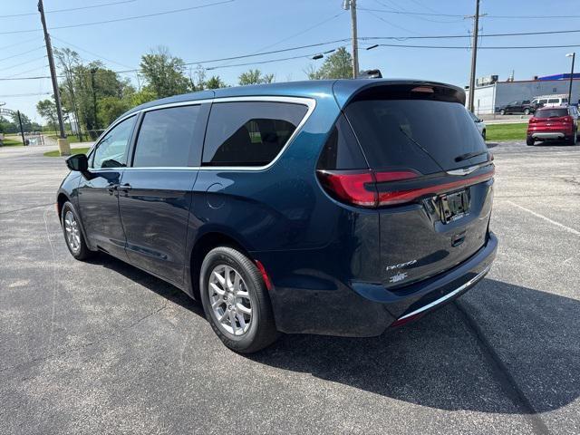 new 2025 Chrysler Pacifica car, priced at $44,797