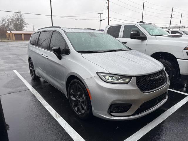 used 2023 Chrysler Pacifica car, priced at $31,110