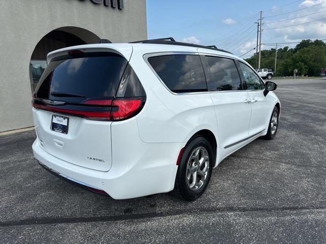used 2023 Chrysler Pacifica car, priced at $27,748