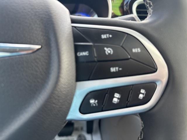 used 2023 Chrysler Pacifica car, priced at $27,748