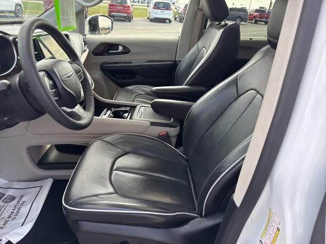 used 2023 Chrysler Pacifica car, priced at $27,748