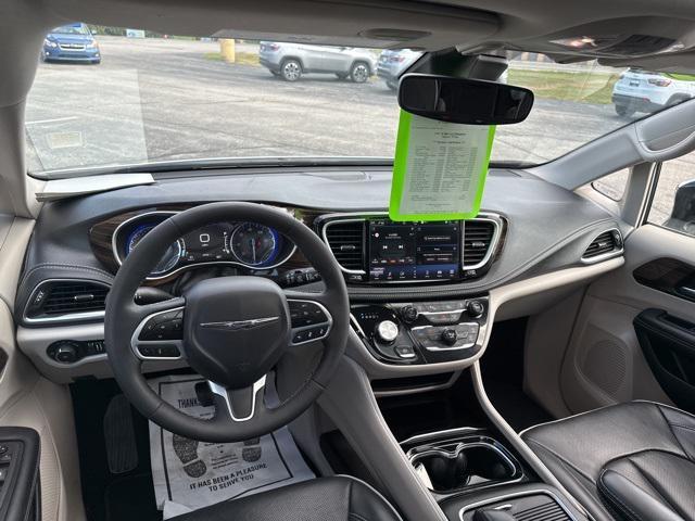 used 2023 Chrysler Pacifica car, priced at $27,748