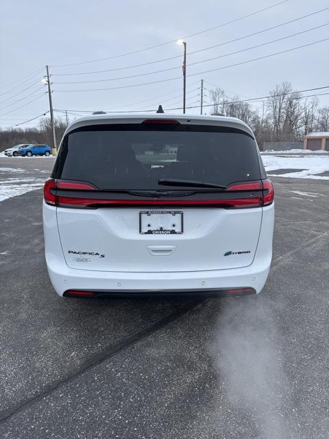 new 2025 Chrysler Pacifica Hybrid car, priced at $57,900