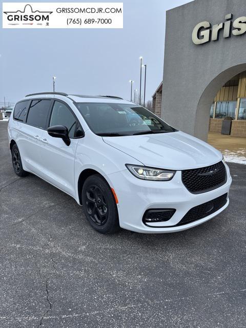 new 2025 Chrysler Pacifica Hybrid car, priced at $57,900