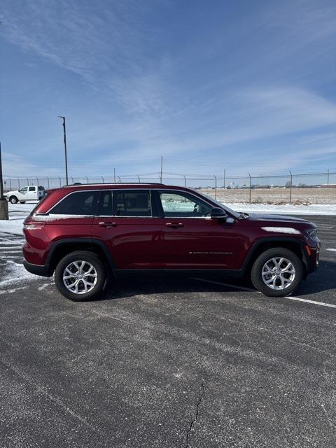 used 2022 Jeep Grand Cherokee car, priced at $32,996