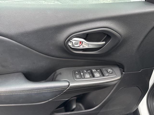 used 2017 Jeep Cherokee car, priced at $11,307