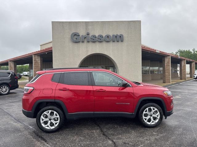 new 2025 Jeep Compass car, priced at $30,320