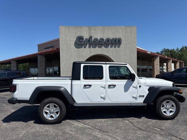used 2023 Jeep Gladiator car, priced at $28,185